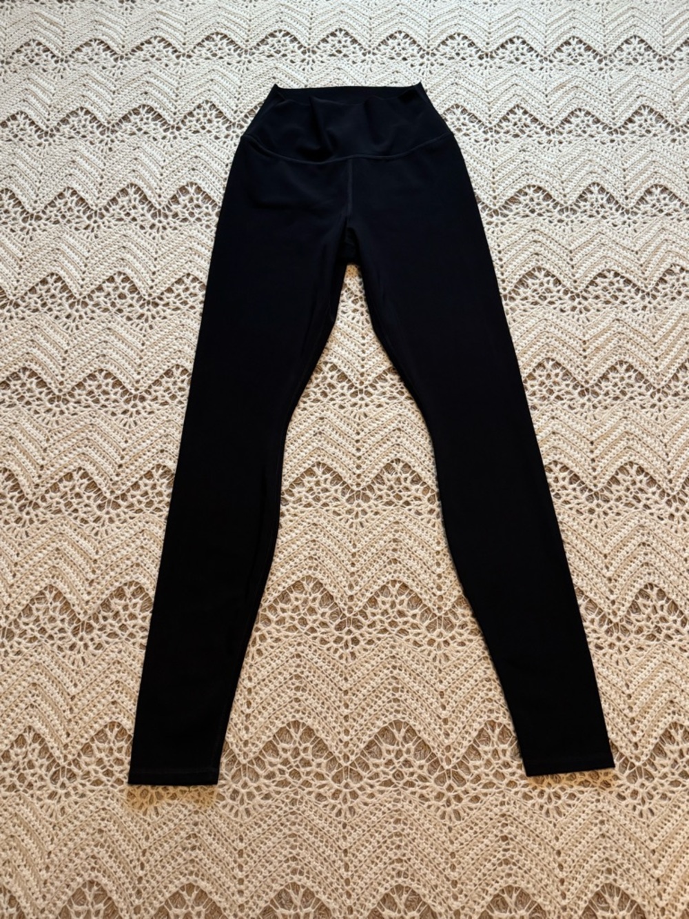 ALO Yoga High-Waist Leggings Black Size Small Workout Comfort Pants Full Length